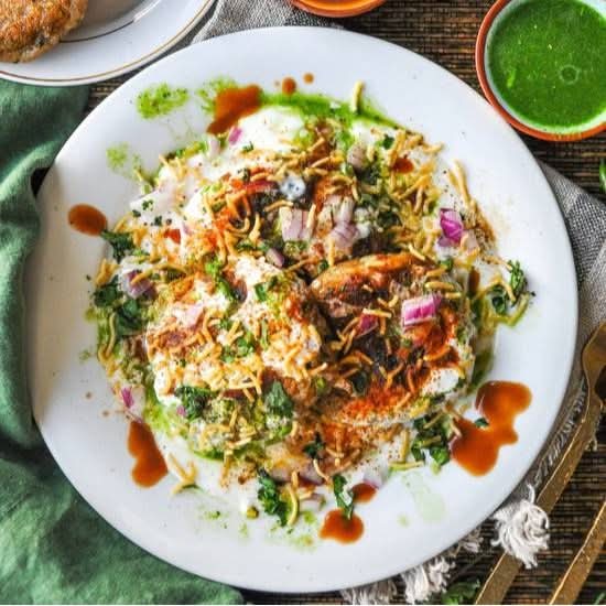 Aloo Tikki Chaat