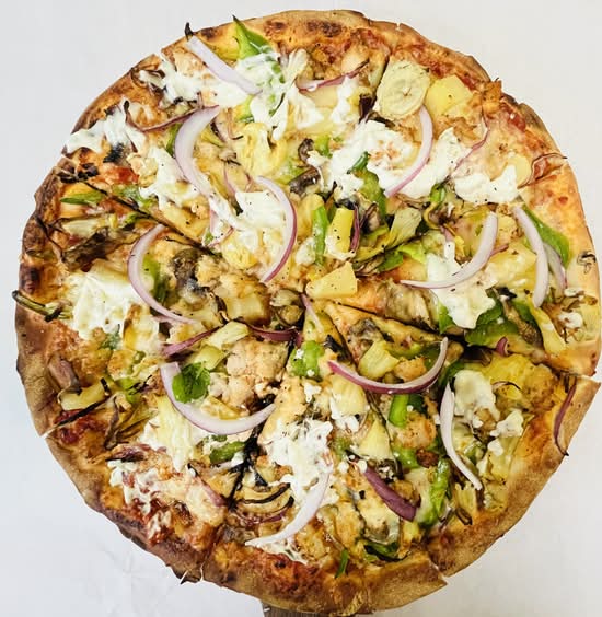 Plant Based Black Pepper Tuna Pizza