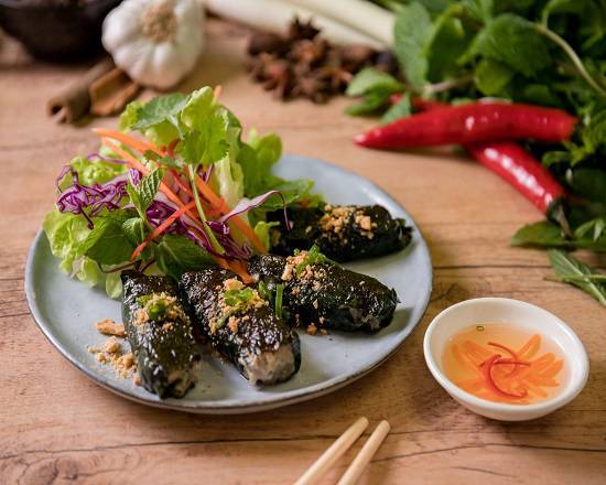 Beef Betel Leaf Entree Bò Lá Lốt Ăn Chơi