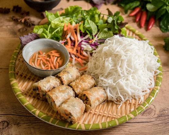 Crab & Pork Spring Rolls Vermicelli Salad  Bún Nem Cua Bể