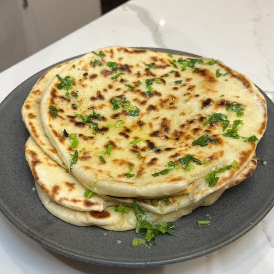 Garlic & Cheese Naan