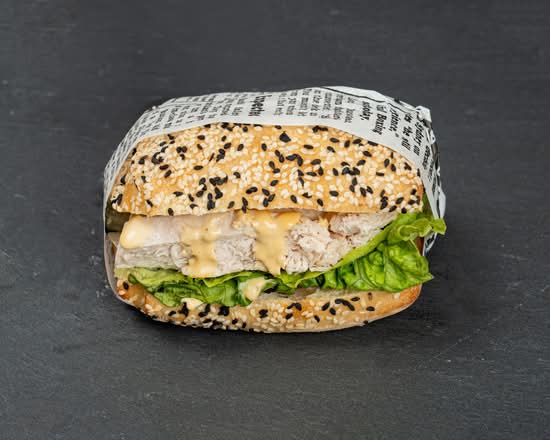Chicken, Lettuce, Onion and Honey Mustard Roll