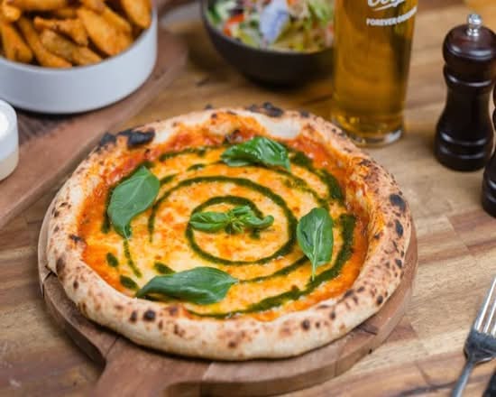 Margherita Pizza (V)