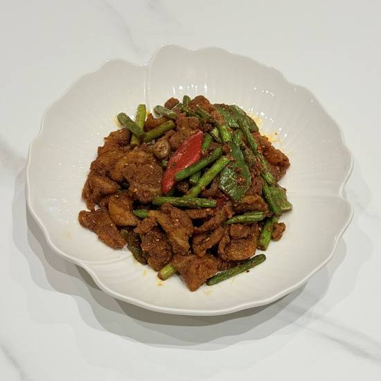 Stir fry crescent bone with cumin