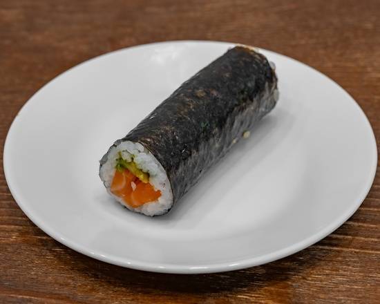 Raw Salmon Roll