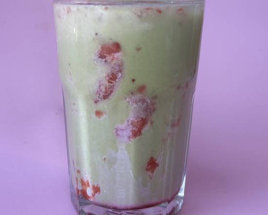 Iced Strawberry Matcha (LARGE)