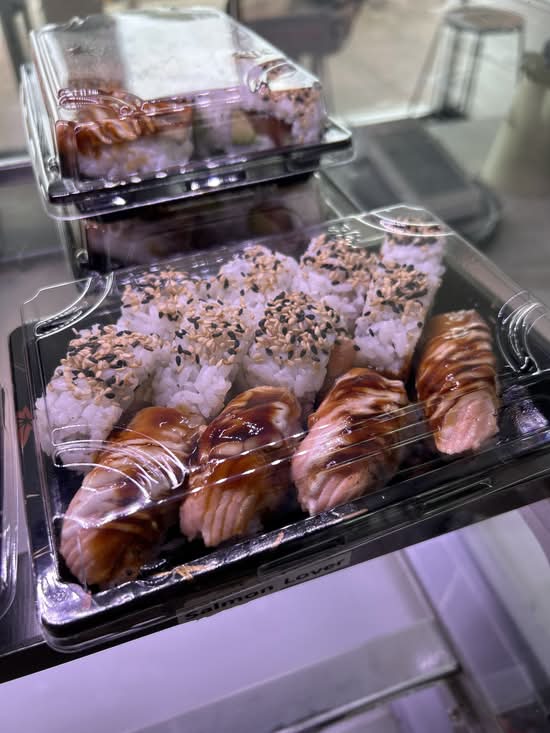 Salmon Lover Roll
