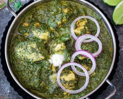 Saag Chicken (Medium)