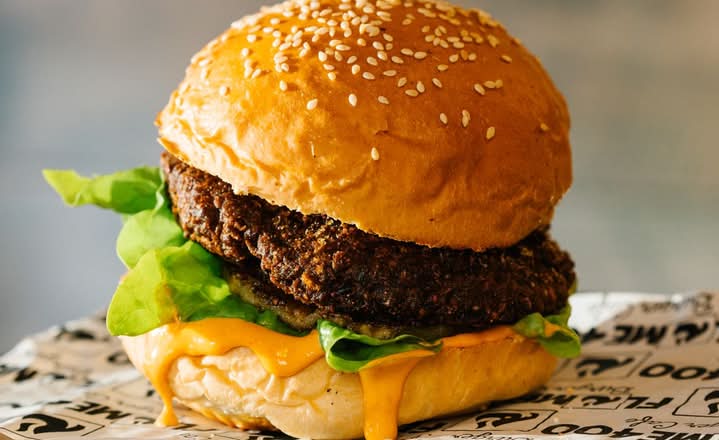 Hawaiian Veggie Burger 🌶️