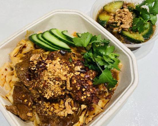 Tingly Mala Beef Dry Noodle+Smashed Cucumber