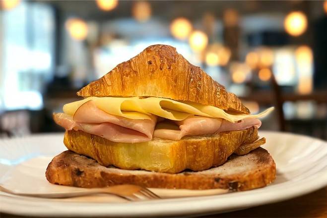 Croissant - Ham & Cheese