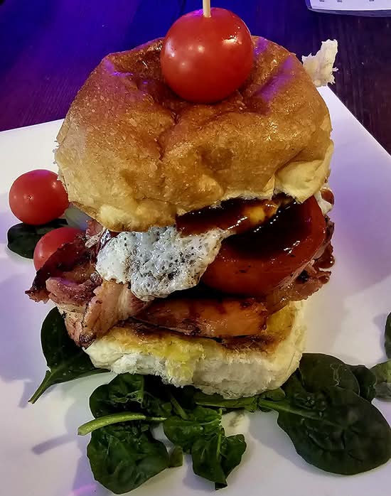 BREAKFAST BURGER