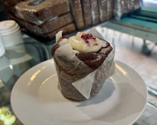 White Choc Raspberry Muffin