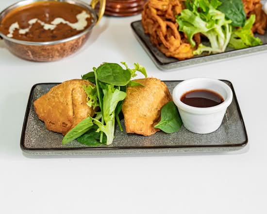 Vegetable Samosa (V)