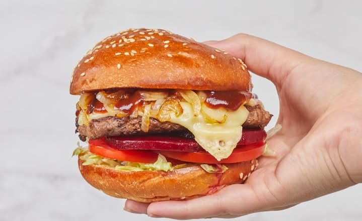 Beef, Cheese & Tomato Sauce Burger