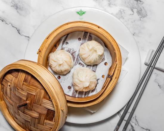Steamed Shanghai Crab Meat Dumplings