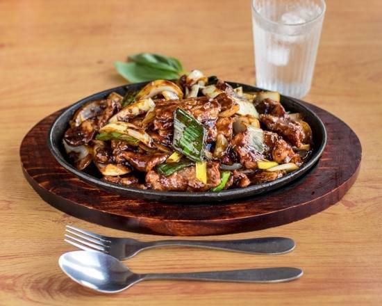 Beef with Mongolian Sauce