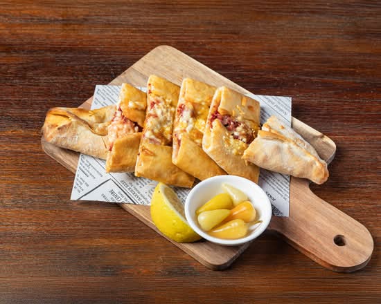 Sucuklu Pide