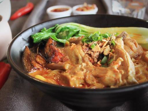 Chicken Curry Laksa