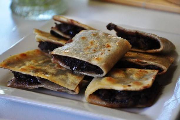 Red Bean Paste Pancake (V)