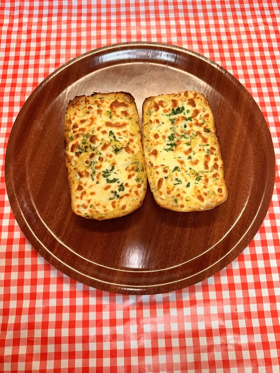 Cheesy Garlic Bread