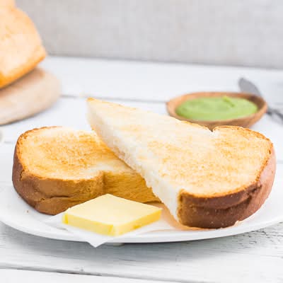 B02 Hainan Toasted Bread with Butter & Kaya