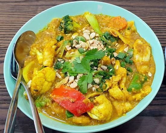 CHICKEN Satay and Peanut Sauce