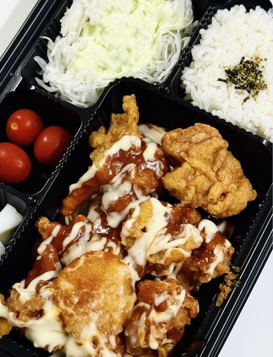 Chi-Bap  (chicken with rice) Drizzled with Sweet mayo Chili  Sauce