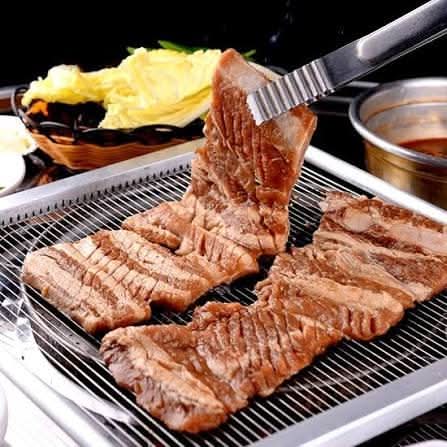 Marinated pork ribs with side dish