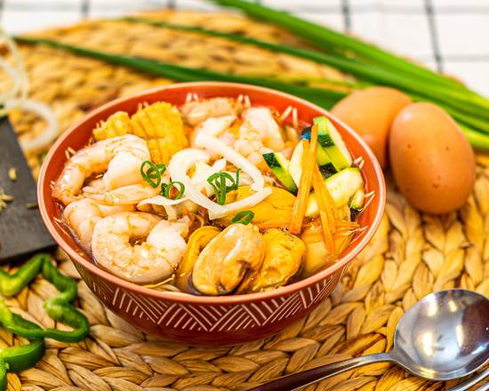 Seafood Noodle Soup (I)