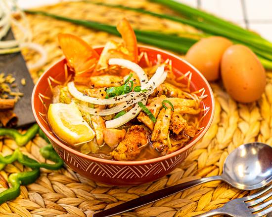 Spicy Lemon Grass Chicken Noodle Soup