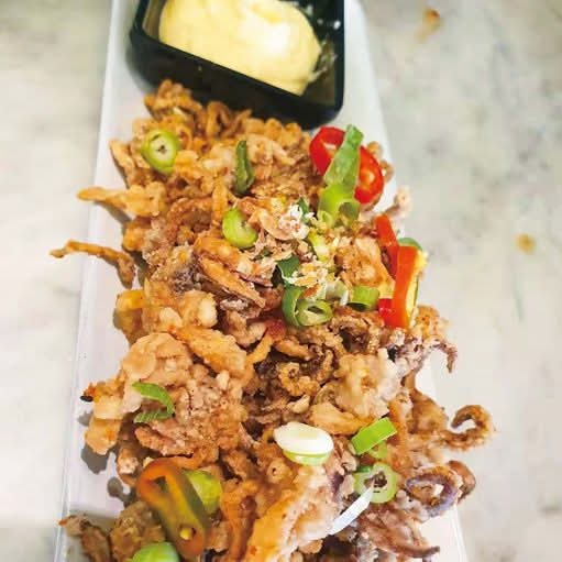 Salt and pepper squid tentacles