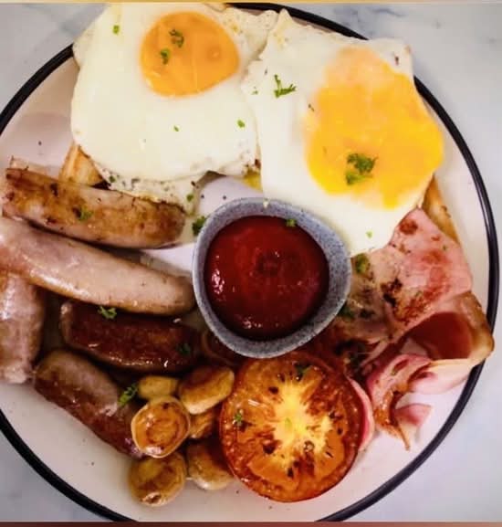CABIN BIG BREAKFAST