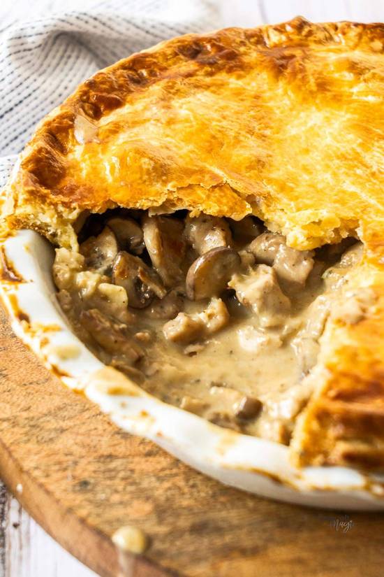 HOMEMADE CREAMY CHICKEN & MUSHROOM
