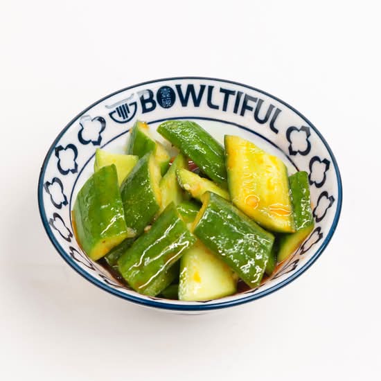 Cucumber Salad with Garlic Sauce🌶️