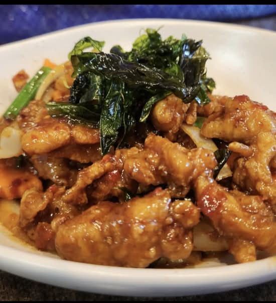 Crispy Chilli Basil Chicken