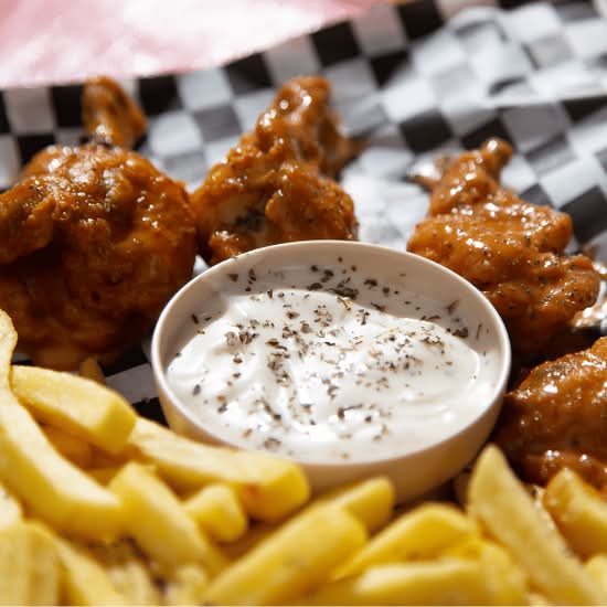 Wings Box with Chips