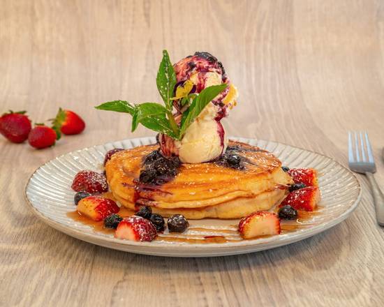 Berry Good Pancakes