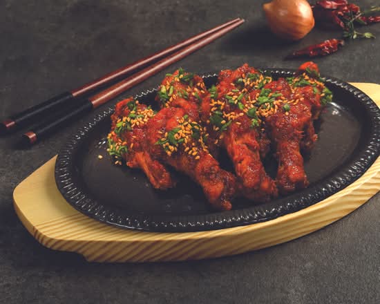 매운닭봉  (Spicy Chicken Wing)