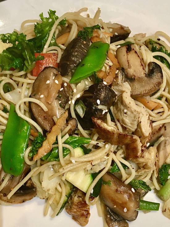 Stir Fried Mushroom Noodle