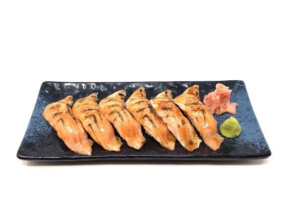 Aburi Salmon Sushi (A)
