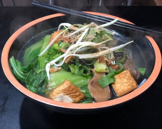 Rice Noodle Soup with Veggie (GF)(HU TIEU CHAY)