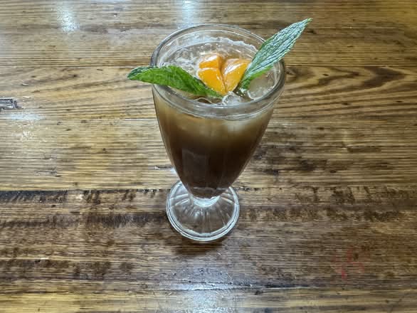 Golden Peach Iced Tea