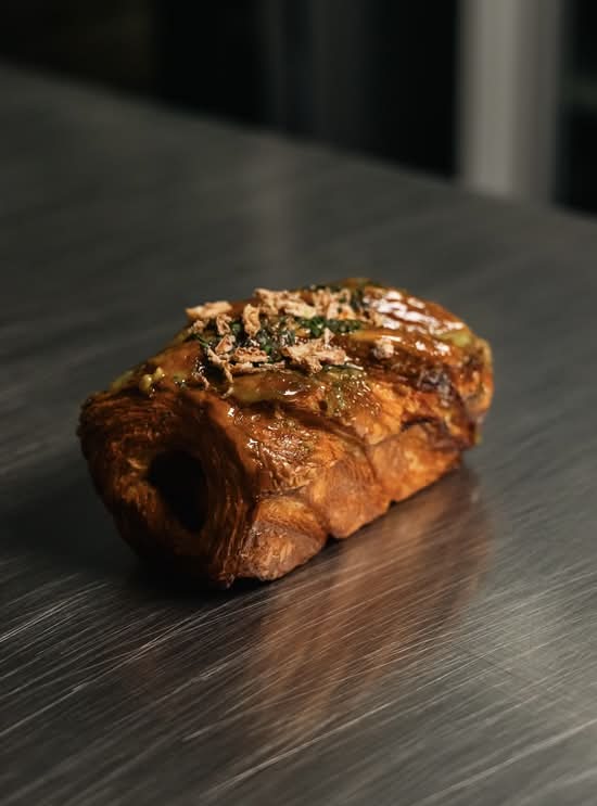 Bloomdog (Contains Nuts)