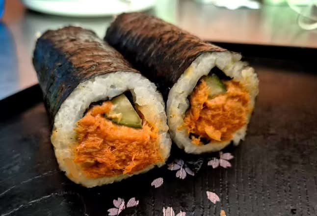 Spicy tuna （one roll）