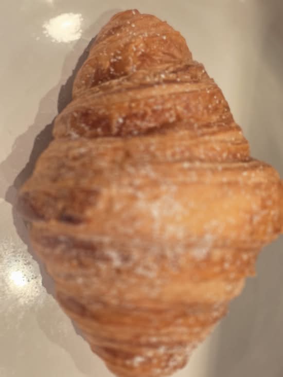 Large Butter Croissant