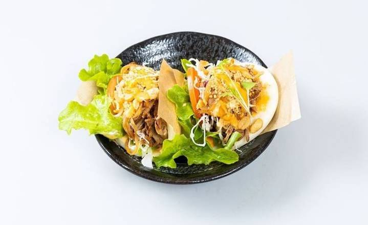 Slow-cooked Pulled Pork Bao Buns