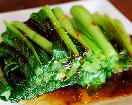 Steamed Chinese Broccoli with Oyster Sauce