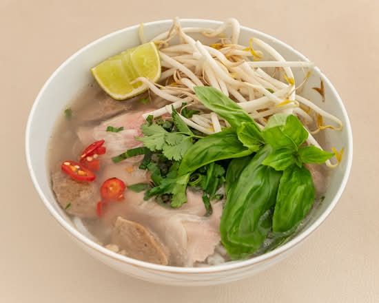 Pho Noodle Soup (S)