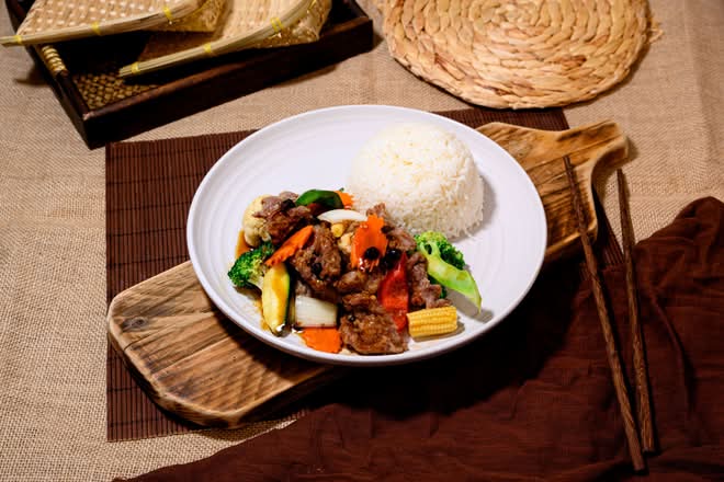 Black Bean Beef on Rice